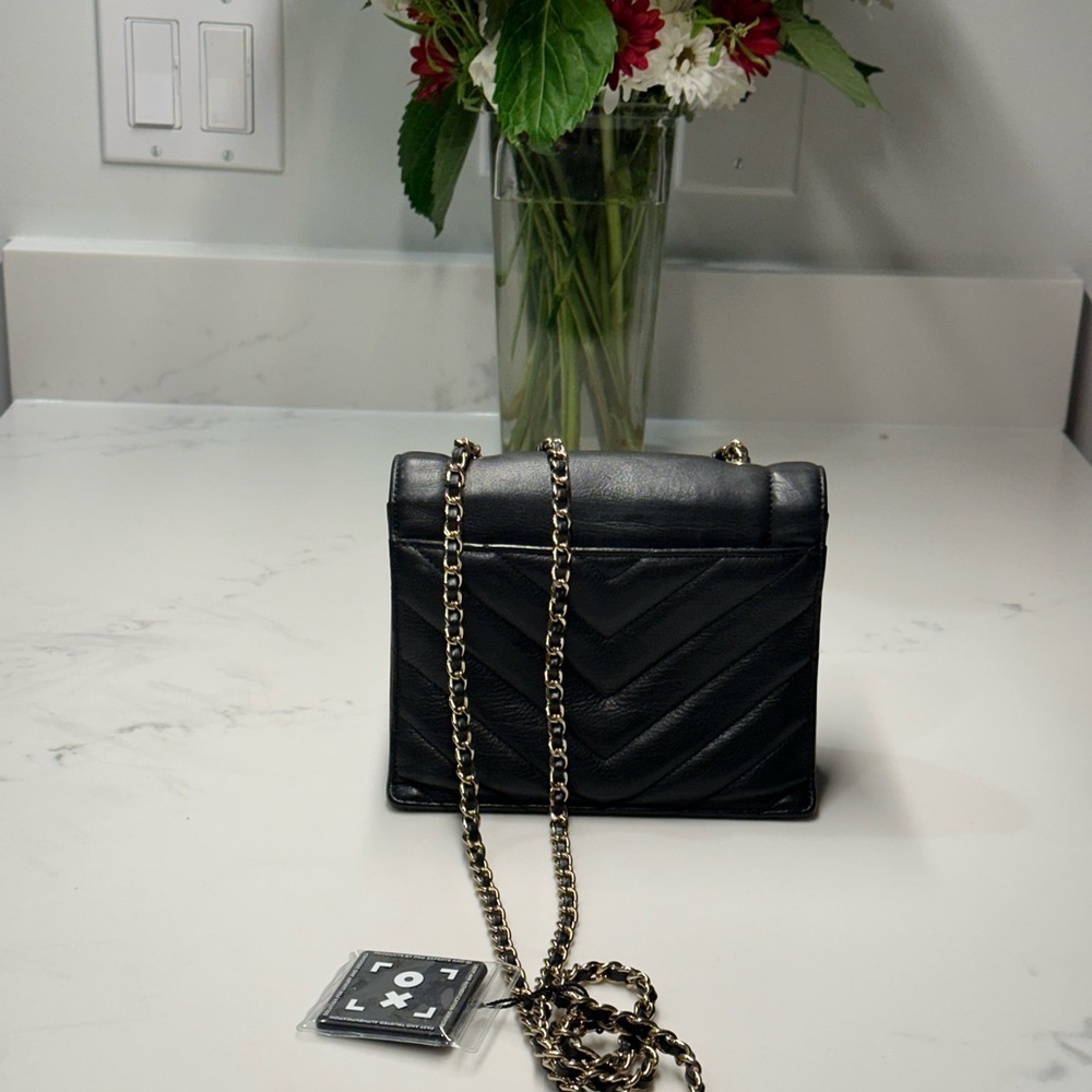 CHANEL Quilted Chevron Calfskin Small Single Flap Black Crossbody Bag + Dust Bag - Picture 4 of 15